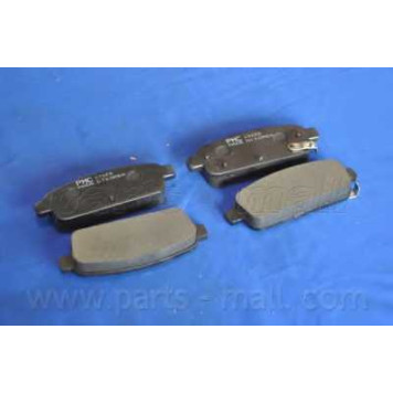 Колодки тормозные дисковые задний <b>PARTS-MALL PKC-024</b>-1