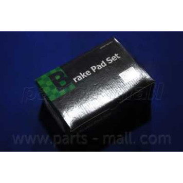Колодки тормозные дисковые передний <b>PARTS-MALL PKC-028</b>