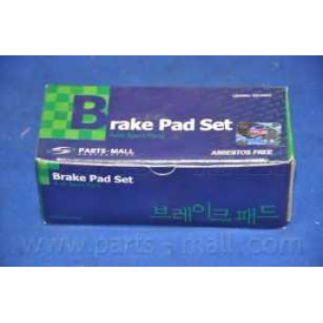 Колодки тормозные дисковые передний для NISSAN ALMERA(N16) <b>PARTS-MALL PKE-004</b>