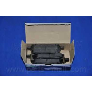 Колодки тормозные дисковые передний для TOYOTA CELICA, COROLLA, PRIUS, YARIS <b>PARTS-MALL PKF-003</b>-1