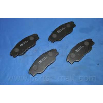 Колодки тормозные дисковые передний для TOYOTA HIACE(KDH2#,TRH2#), HILUX(KUN1#,TGN3#) <b>PARTS-MALL PKF-025</b>-1