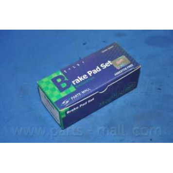 Колодки тормозные дисковые передний для TOYOTA HIACE(KDH2#,TRH2#), HILUX(KUN1#,TGN3#) <b>PARTS-MALL PKF-025</b>