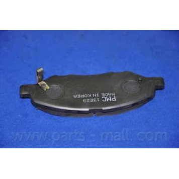 Колодки тормозные дисковые передний для NISSAN TIIDA(C11X) <b>PARTS-MALL PKW-011</b>-4