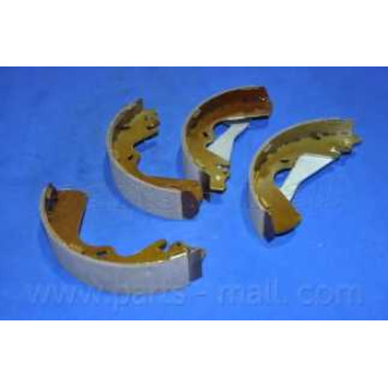 Комплект тормозных колодок задний для HYUNDAI GALLOPER, H-1 / MITSUBISHI GALLOPER(JK-01) <b>PARTS-MALL PLA-007</b>-1