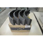 Комплект тормозных колодок задний для HYUNDAI HD LIGHT <b>PARTS-MALL PLA-019</b>