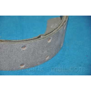 Комплект тормозных колодок задний <b>PARTS-MALL PLA-023</b>-4