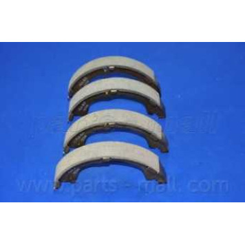 Комплект тормозных колодок задний <b>PARTS-MALL PLA-027</b>-1