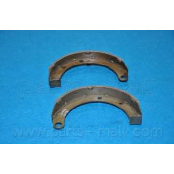 Комплект тормозных колодок задний <b>PARTS-MALL PLA-052</b>-1