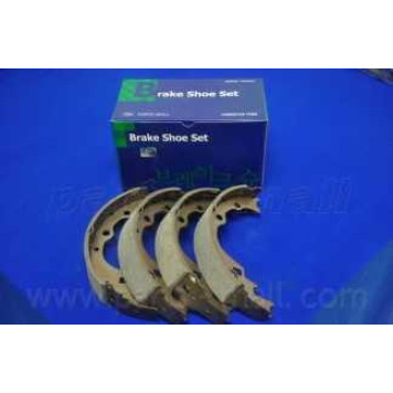Комплект тормозных колодок задний для KIA BONGO <b>PARTS-MALL PLB-002</b>-4
