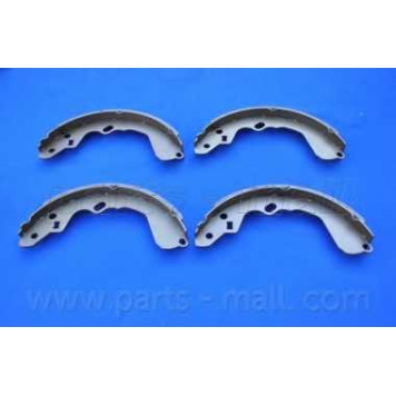 Комплект тормозных колодок задний <b>PARTS-MALL PLB-005</b>-2