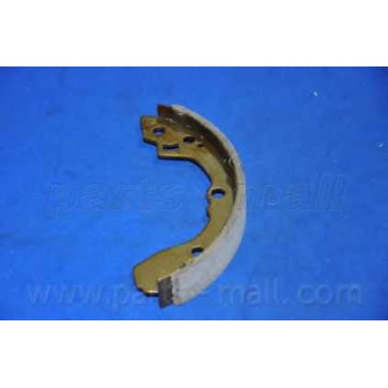 Комплект тормозных колодок задний для KIA RIO(DC#) <b>PARTS-MALL PLB-017</b>-3