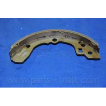 Комплект тормозных колодок задний для KIA RIO(DC#) <b>PARTS-MALL PLB-018</b>-2