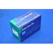 Комплект тормозных колодок задний для NISSAN ALMERA(N16) <b>PARTS-MALL PLE-001</b>