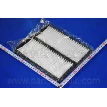 Фильтр салонный PARTS-MALL PMA-P10-1