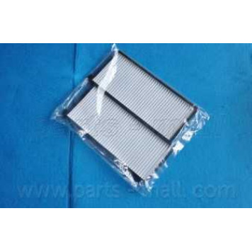 Фильтр салонный PARTS-MALL PMB-C02