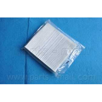 Фильтр салонный PARTS-MALL PMB-C17