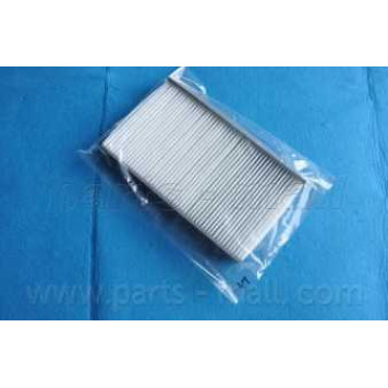 Фильтр салонный PARTS-MALL PME-C06