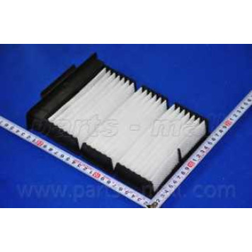 Фильтр салонный PARTS-MALL PMF-079-2