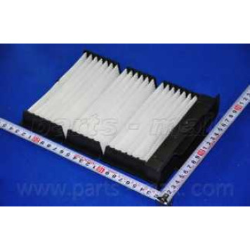 Фильтр салонный PARTS-MALL PMF-079-3