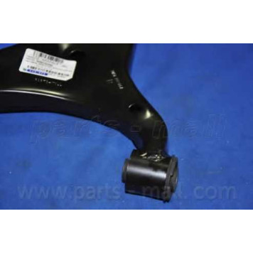 Рычаг независимой подвески колеса PARTS-MALL PXCAA-020LR-8
