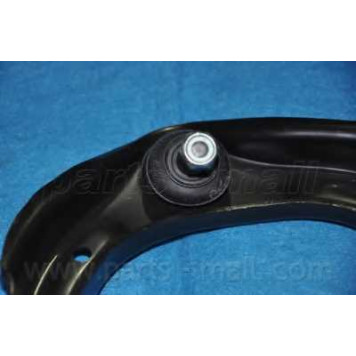 Рычаг независимой подвески колеса PARTS-MALL PXCAA-024UR-4