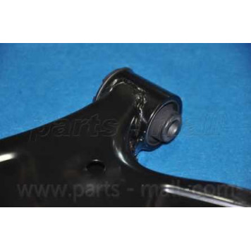 Рычаг независимой подвески колеса PARTS-MALL PXCAA-033LR-7