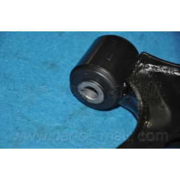 Рычаг независимой подвески колеса PARTS-MALL PXCAA-035LL-8