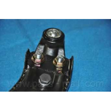 Рычаг независимой подвески колеса PARTS-MALL PXCAA-036LR-6