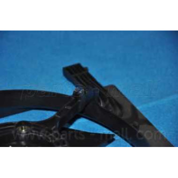 Вентилятор конденсатора кондиционера PARTS-MALL PXNBC-004-3