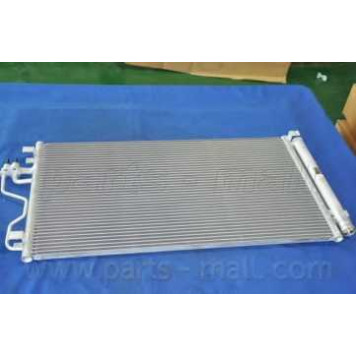 Конденсатор кондиционера PARTS-MALL PXNCA-118-1
