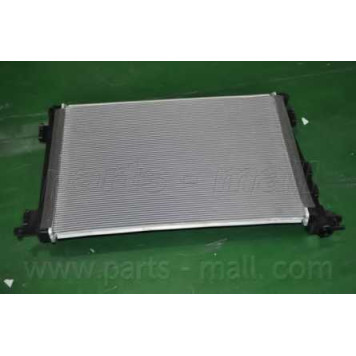 Радиатор охлаждения двигателя PARTS-MALL PXNDA-204-6