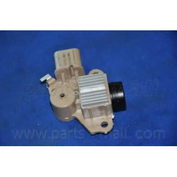 Регулятор генератора PARTS-MALL PXPBB-002-1