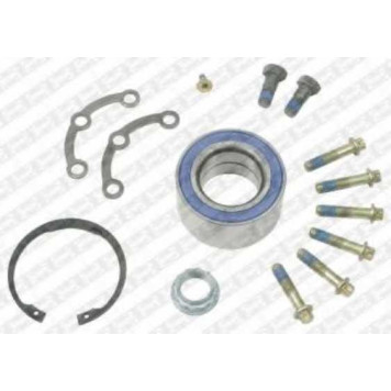 Комплект подшипника ступицы колеса SNR R151.30