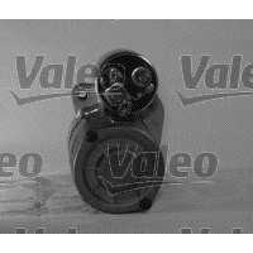 Стартер 0,85кВт для DACIA LOGAN, LOGAN EXPRESS, LOGAN MCV, SANDERO / NISSAN KUBISTAR / RENAULT CLIO, KANGOO, KANGOO / GRAND KANGOO, KANGOO Express, MEGANE, THALIA <b>VALEO 438081</b>