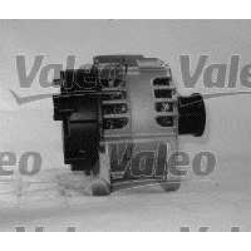 Генератор 120А для MITSUBISHI CARISMA, SPACE STAR / NISSAN INTERSTAR, PRIMASTAR / OPEL MOVANO, VIVARO / RENAULT AVANTIME, ESPACE, LAGUNA, MASTER, TRAFIC, VEL SATIS / VOLVO S40, V40 <b>VALEO 439292 / SG12B017</b>-2