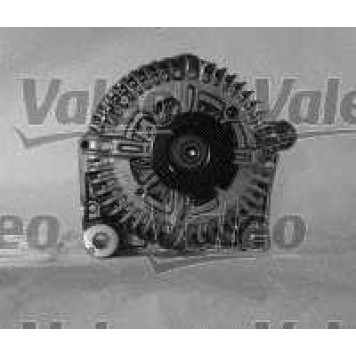 Генератор 170А для BMW 5(E60,E61), 6(E63,E64,F06,F12,F13) <b>VALEO 439559</b>-1