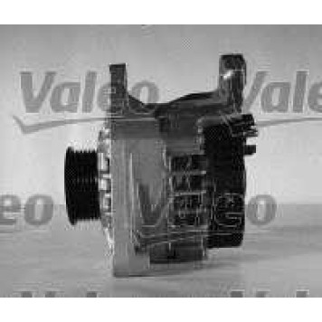 Генератор 90А для AUDI A4(B5,8D2,8D5), A6(C5,4B2,4B5) / SKODA SUPERB(3U4) / VW PASSAT(3B2,3B3,3B5,3B6) <b>VALEO 439261 / SG9B011</b>-2